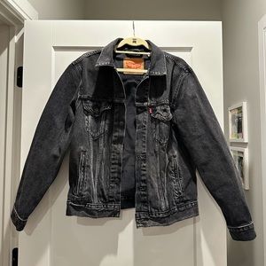 Levi’s Baggy Black Denim Jacket